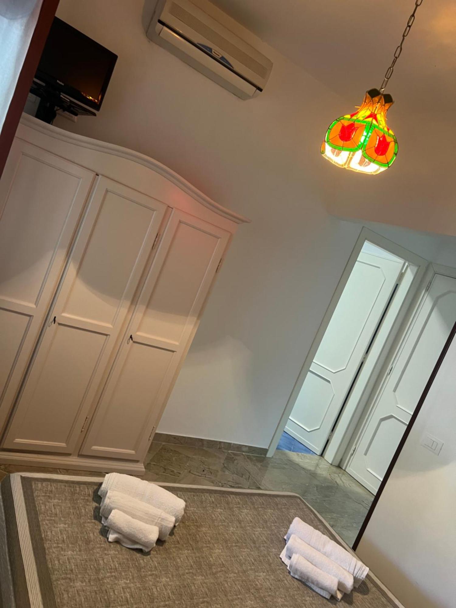 Villa Dolce Vita Rooms Castelluzzo Exterior foto