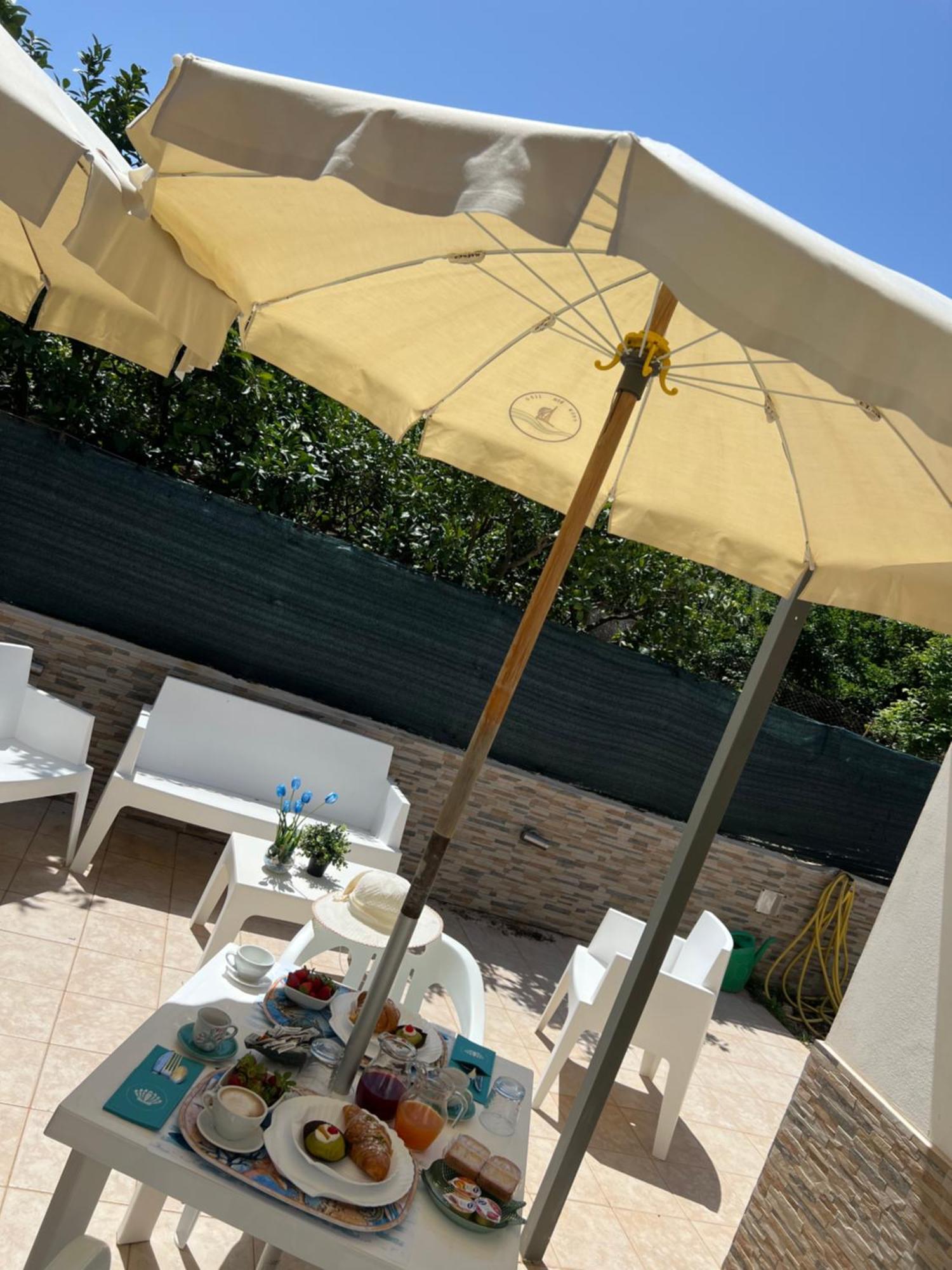 Villa Dolce Vita Rooms Castelluzzo Exterior foto